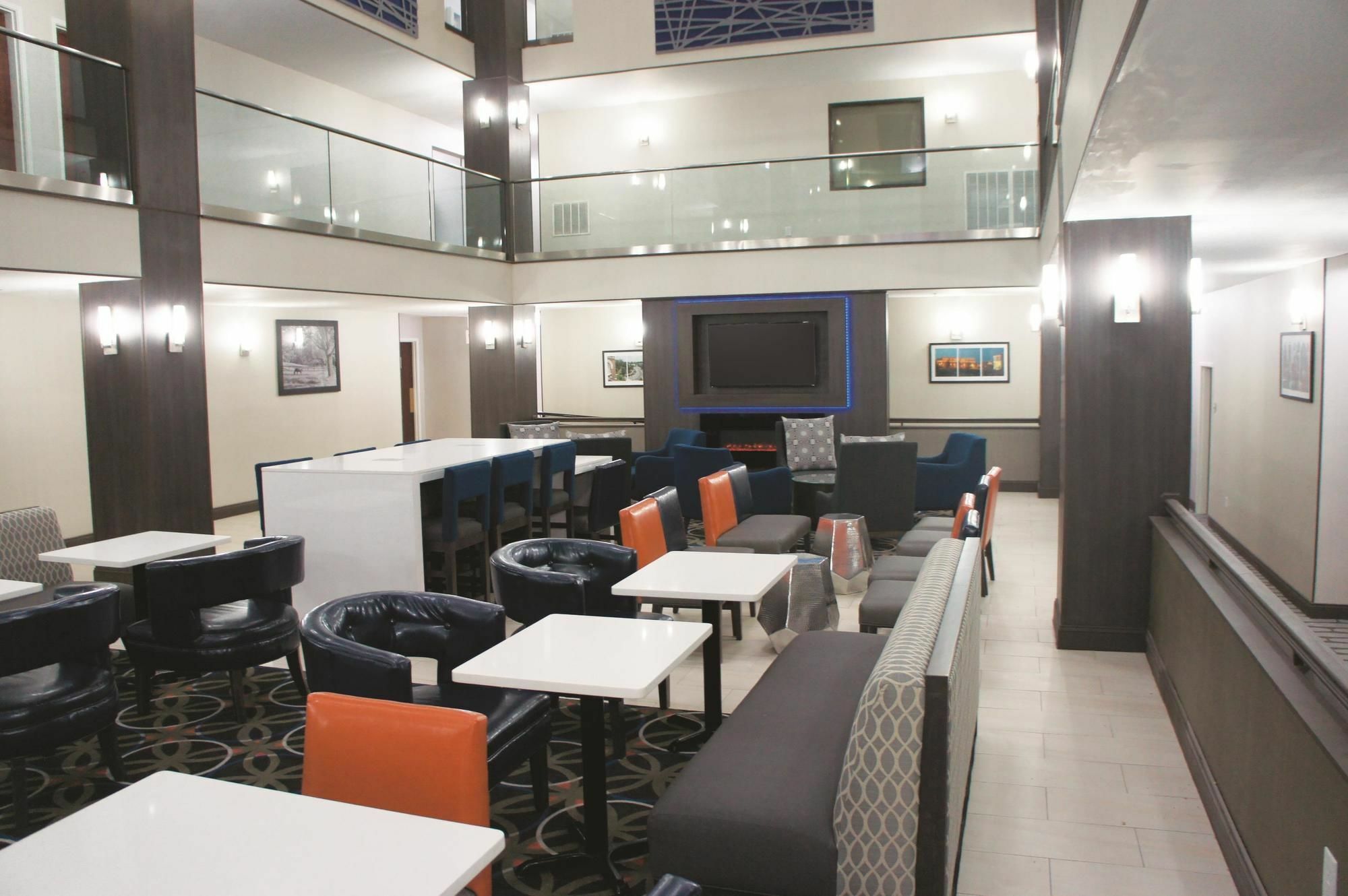 מלון La Quinta By Wyndham קובינגטון מראה חיצוני תמונה